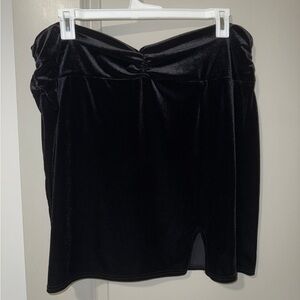 Boohoo Plus Black Velvet Mini Skirt